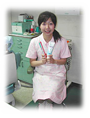 歯科衛生士（非常勤）　　藤本 友香